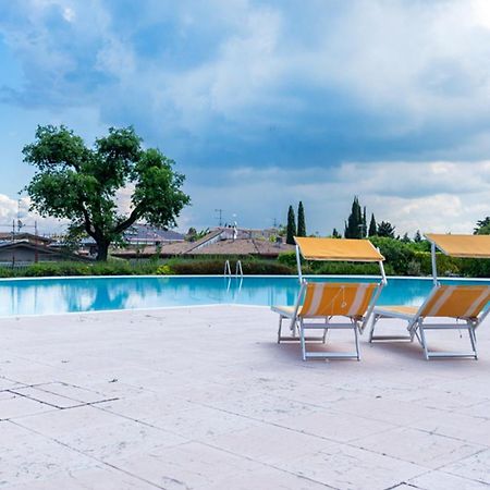 Oleandro Apartment - Featuring A Private Garden And Access To 5 Pools 代森扎诺-德尔加达 外观 照片